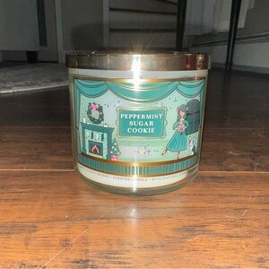 Bath and Body Works Peppermint Sugar Cookie 3 Wick Candle